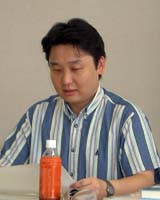写真　姜宇源庸